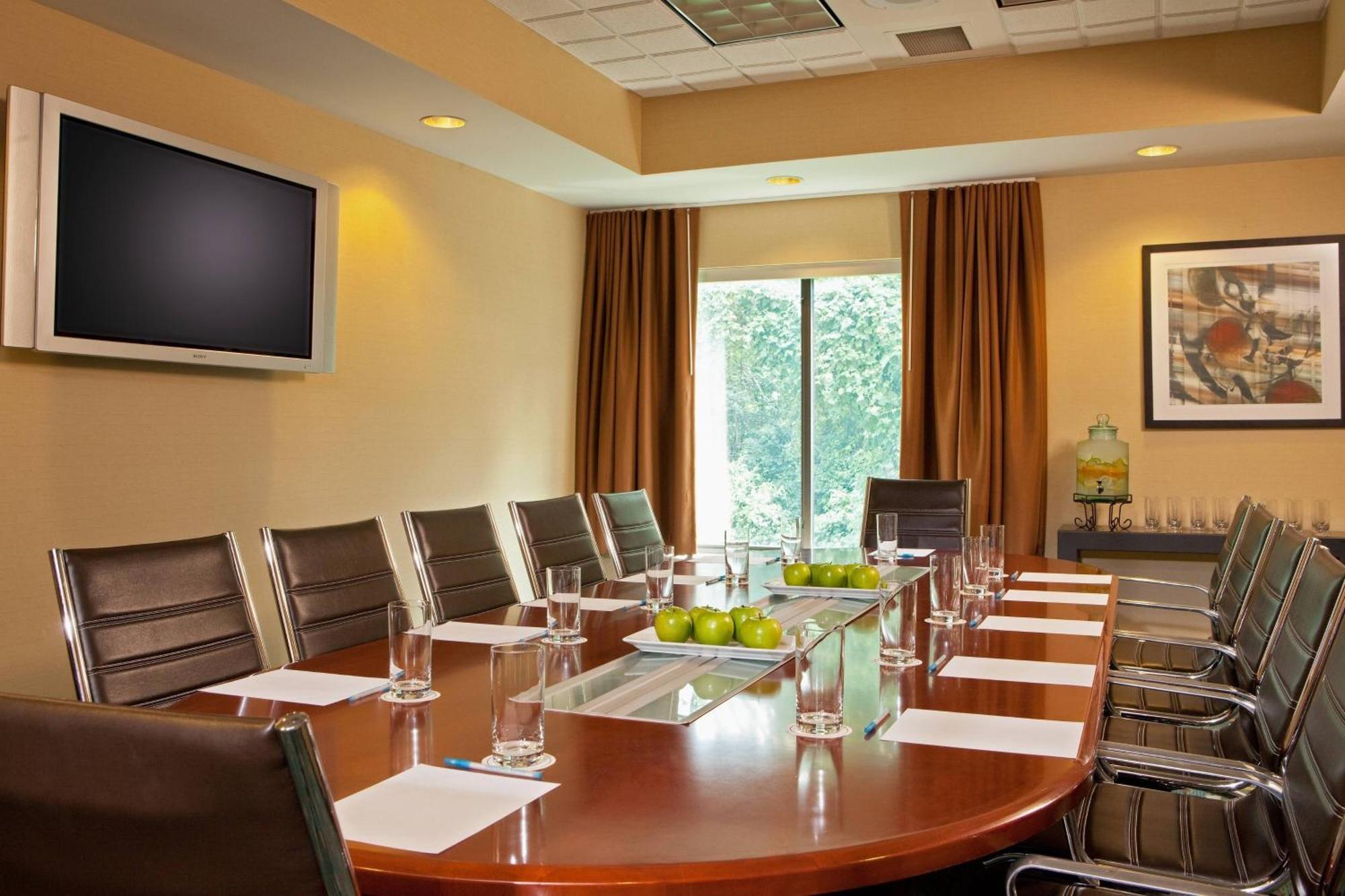 Springhill Suites By Marriott Tarrytown Westchester County Экстерьер фото